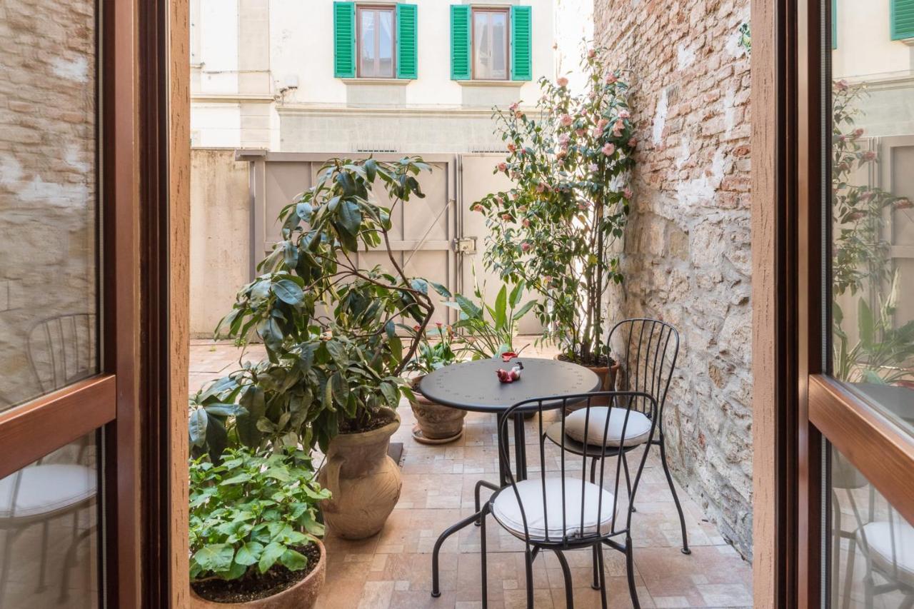 Art Gallery Apartment In Florence - Hosted By Sweetstay Экстерьер фото